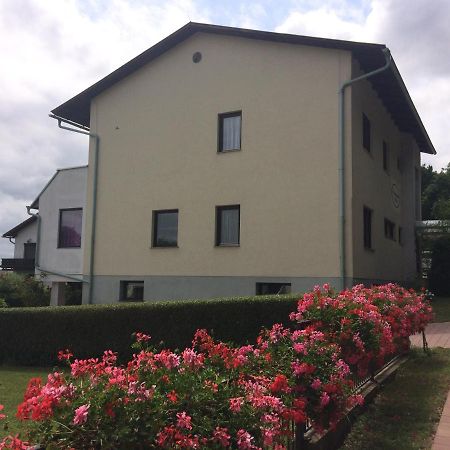 Haus Camelia Acomodação com café da manhã Bad Tatzmannsdorf Exterior foto